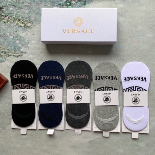 Versace Socks #983470