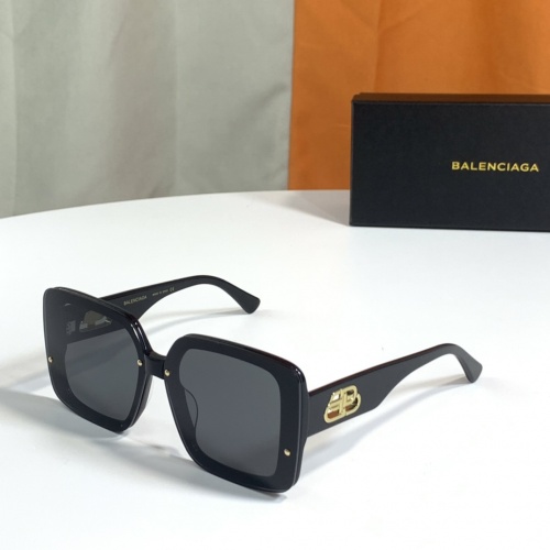 Balenciaga AAA Quality Sunglasses #983857
