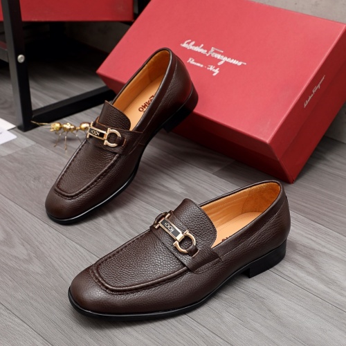 Salvatore Ferragamo Leather Shoes For Men #983899