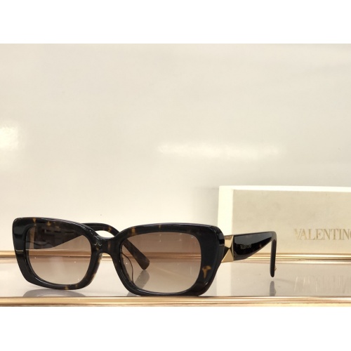 Valentino AAA Quality Sunglasses #983940