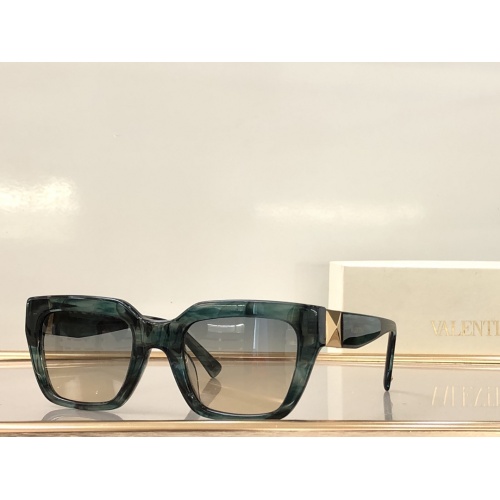Valentino AAA Quality Sunglasses #983948