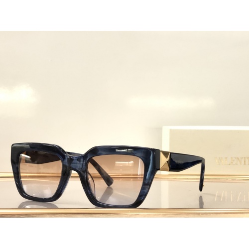Valentino AAA Quality Sunglasses #983951