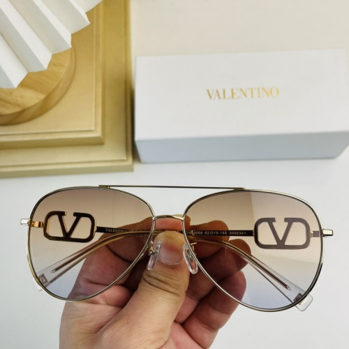 Valentino AAA Quality Sunglasses #983960