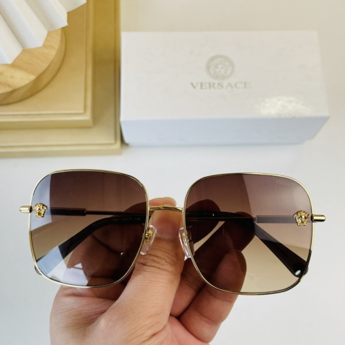 Versace AAA Quality Sunglasses #984279
