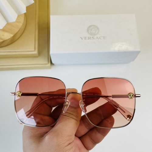 Versace AAA Quality Sunglasses #984281