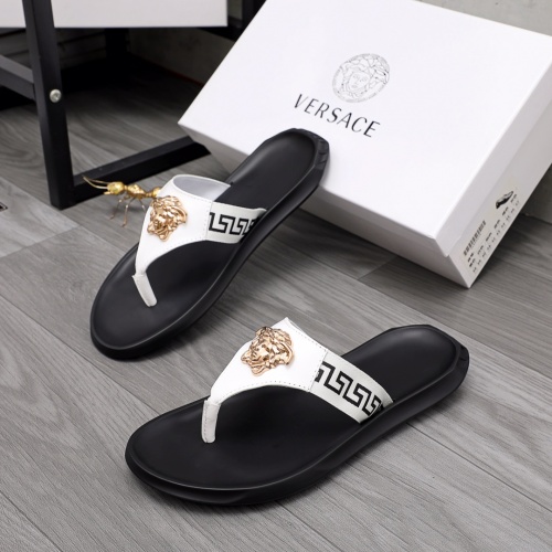 Versace Slippers For Men #984303