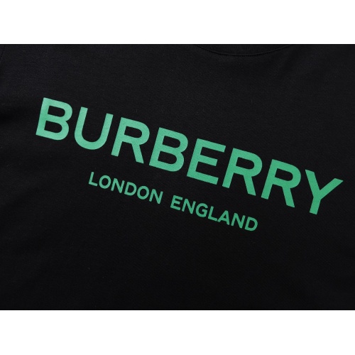 Replica Burberry T-Shirts Short Sleeved For Unisex #984805 $40.00 USD for Wholesale
