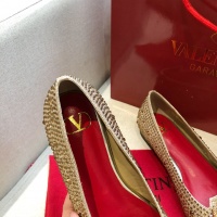 $88.00 USD Valentino Flat Shoes For Women #973147