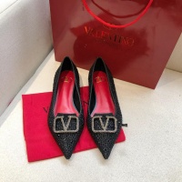 $88.00 USD Valentino Flat Shoes For Women #973149