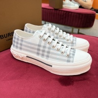 $76.00 USD Burberry Casual Shoes For Men #973646