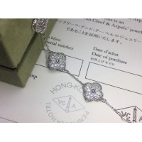 $32.00 USD Van Cleef & Arpels Bracelets For Women #975439