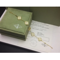 $32.00 USD Van Cleef & Arpels Bracelets For Women #975441
