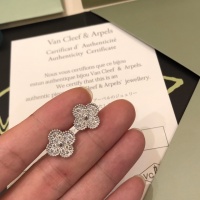$32.00 USD Van Cleef & Arpels Earrings For Women #975540