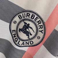 $68.00 USD Burberry T-Shirts Short Sleeved For Unisex #976156