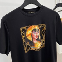 $45.00 USD Versace T-Shirts Short Sleeved For Unisex #976220
