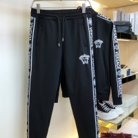$98.00 USD Versace Tracksuits Long Sleeved For Men #976242