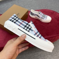 $76.00 USD Burberry Casual Shoes For Men #976450