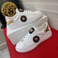 $72.00 USD Versace Casual Shoes For Men #976619