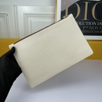 $72.00 USD Valentino AAA Quality Wallets For Women #976861