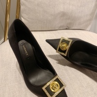 $118.00 USD Versace High-Heeled Shoes For Women #978800
