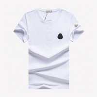 $25.00 USD Moncler T-Shirts Short Sleeved For Men #979792