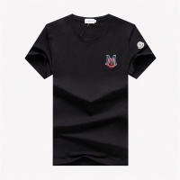 $25.00 USD Moncler T-Shirts Short Sleeved For Men #979799