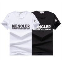 $25.00 USD Moncler T-Shirts Short Sleeved For Men #979818