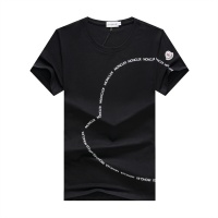 $25.00 USD Moncler T-Shirts Short Sleeved For Men #979839