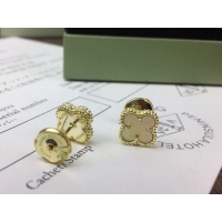 $36.00 USD Van Cleef & Arpels Earrings For Women #980414