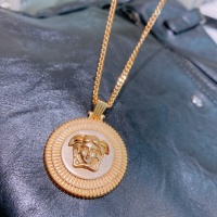 $34.00 USD Versace Necklace #981036