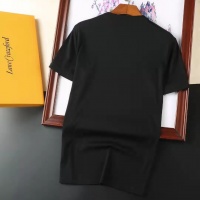 $32.00 USD Burberry T-Shirts Short Sleeved For Men #981113