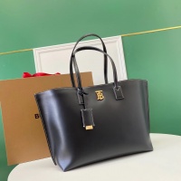 $115.00 USD Burberry AAA Quality Handbags For Women #983310
