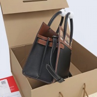 $105.00 USD Burberry AAA Quality Handbags For Women #983315