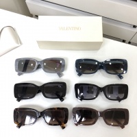 $60.00 USD Valentino AAA Quality Sunglasses #983954