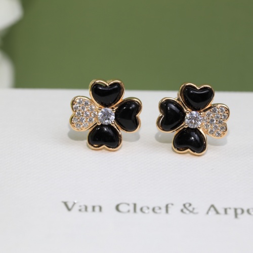 Van Cleef & Arpels Earrings For Women #984928