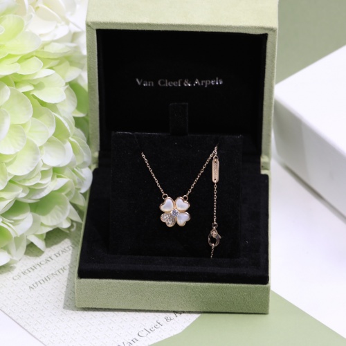 $38.00 USD Van Cleef & Arpels Necklaces For Women #984958