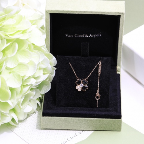 $38.00 USD Van Cleef & Arpels Necklaces For Women #984961