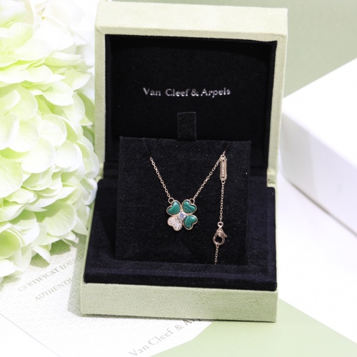 Van Cleef &amp; Arpels Necklaces For Women #984964 $38.00 USD, Wholesale Replica Van Cleef &amp; Arpels Necklaces