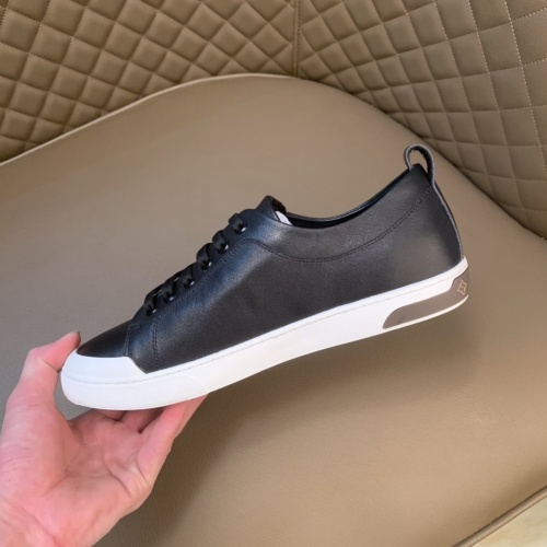 Replica Burberry Casual Shoes For Men #985386 $80.00 USD for Wholesale