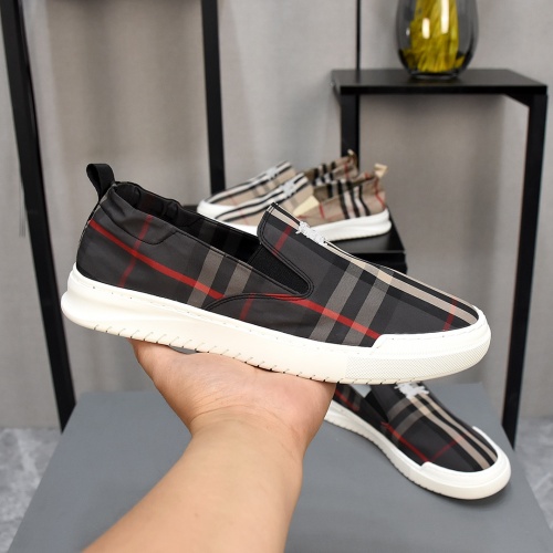 Replica Burberry Casual Shoes For Men #985446 $68.00 USD for Wholesale
