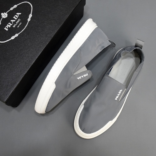 Prada Casual Shoes For Men #985453