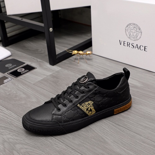 Replica Versace Casual Shoes For Men #985487 $72.00 USD for Wholesale