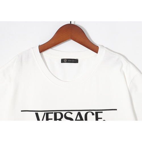 Replica Versace T-Shirts Short Sleeved For Unisex #985568 $27.00 USD for Wholesale