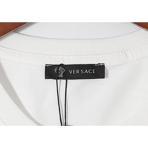 Replica Versace T-Shirts Short Sleeved For Unisex #985570 $34.00 USD for Wholesale