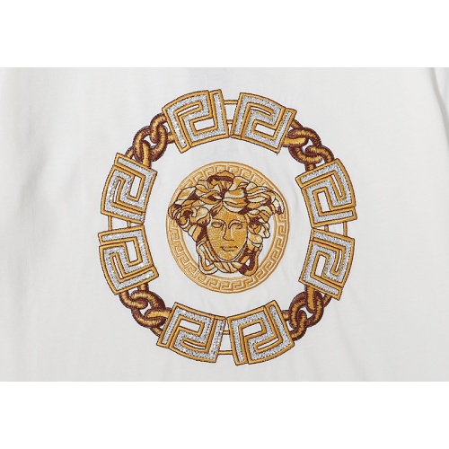 Replica Versace T-Shirts Short Sleeved For Unisex #985570 $34.00 USD for Wholesale