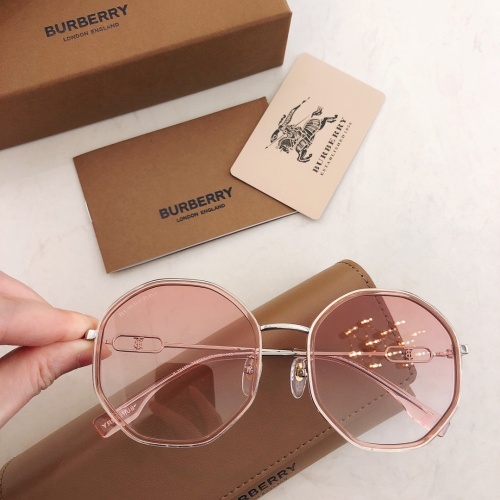Burberry AAA Quality Sunglasses #986465