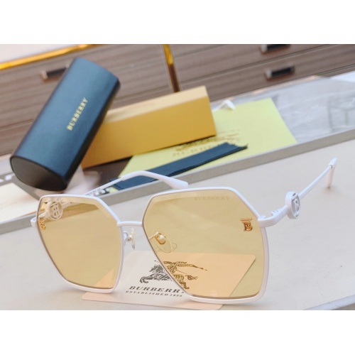 Burberry AAA Quality Sunglasses #986477