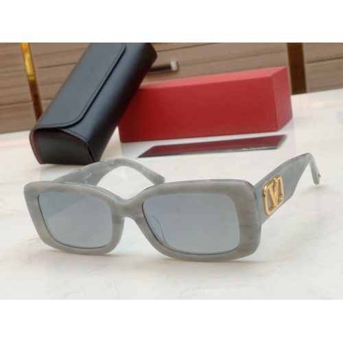 Valentino AAA Quality Sunglasses #986568