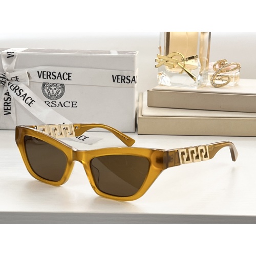 Versace AAA Quality Sunglasses #986595