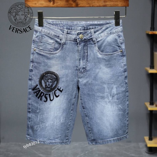 $40.00 USD Versace Jeans For Men #987093